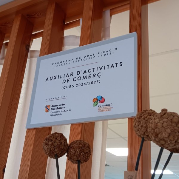 COMENÇA EL CURS 2026/27 DEL PQIE D’AUXILIAR D’ACTIVITATS DE COMERÇ A ES MERCADAL